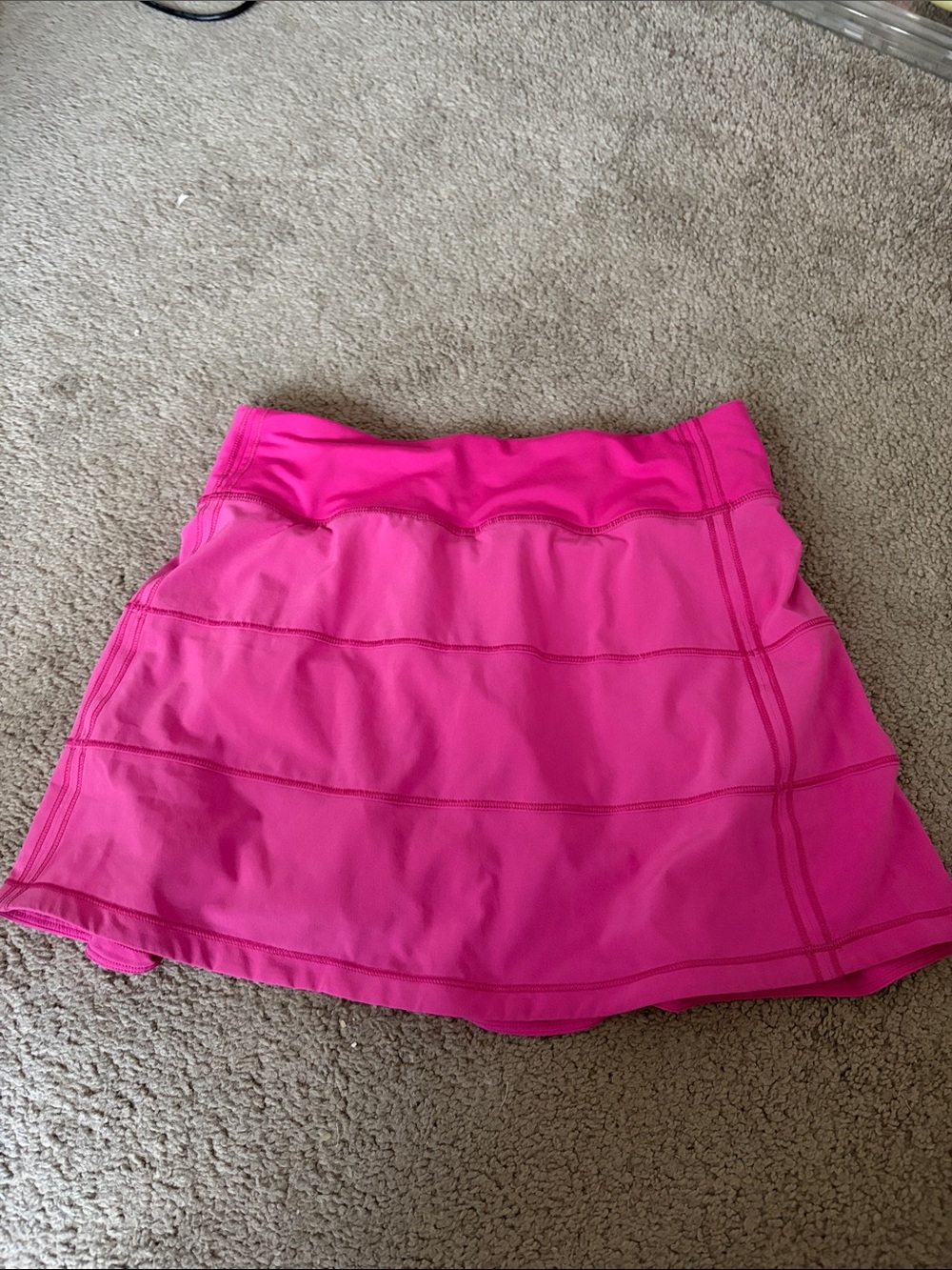 Pink lululemon pace rival Athletic Skirt
